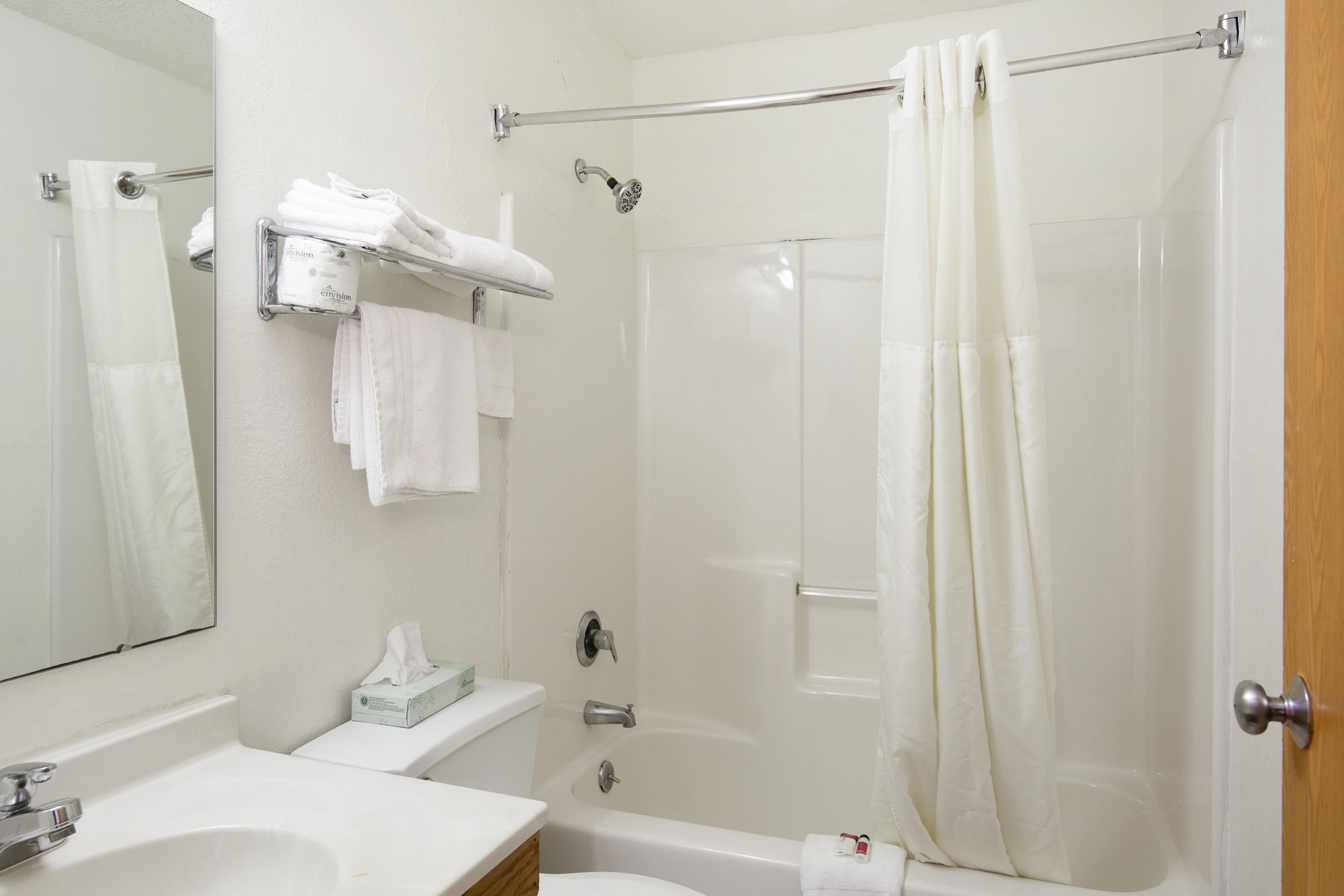 Oyo Hotel Portage I-94 Екстериор снимка