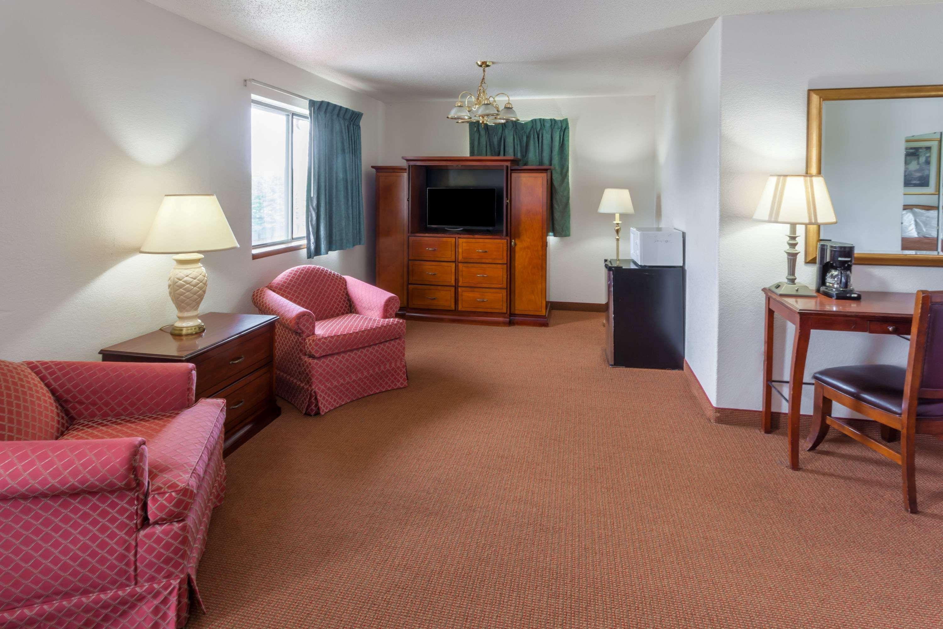 Oyo Hotel Portage I-94 Екстериор снимка